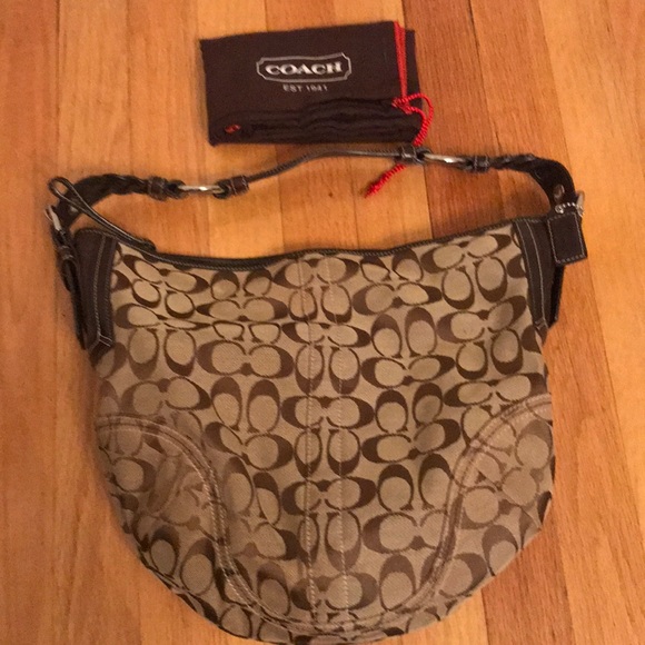 Coach purse - Picture 1 of 3